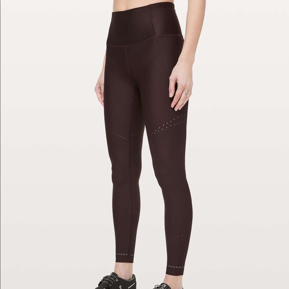 Lululemon In Focus Run Tight - EUC Size 6